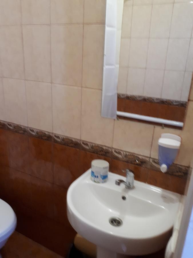 Hotel Gostynnyi Dvir Sharhorod Quarto foto